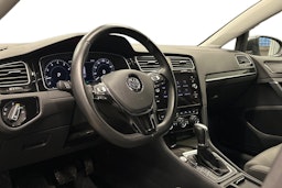 harmaa Volkswagen Golf 2018 kuva 4.