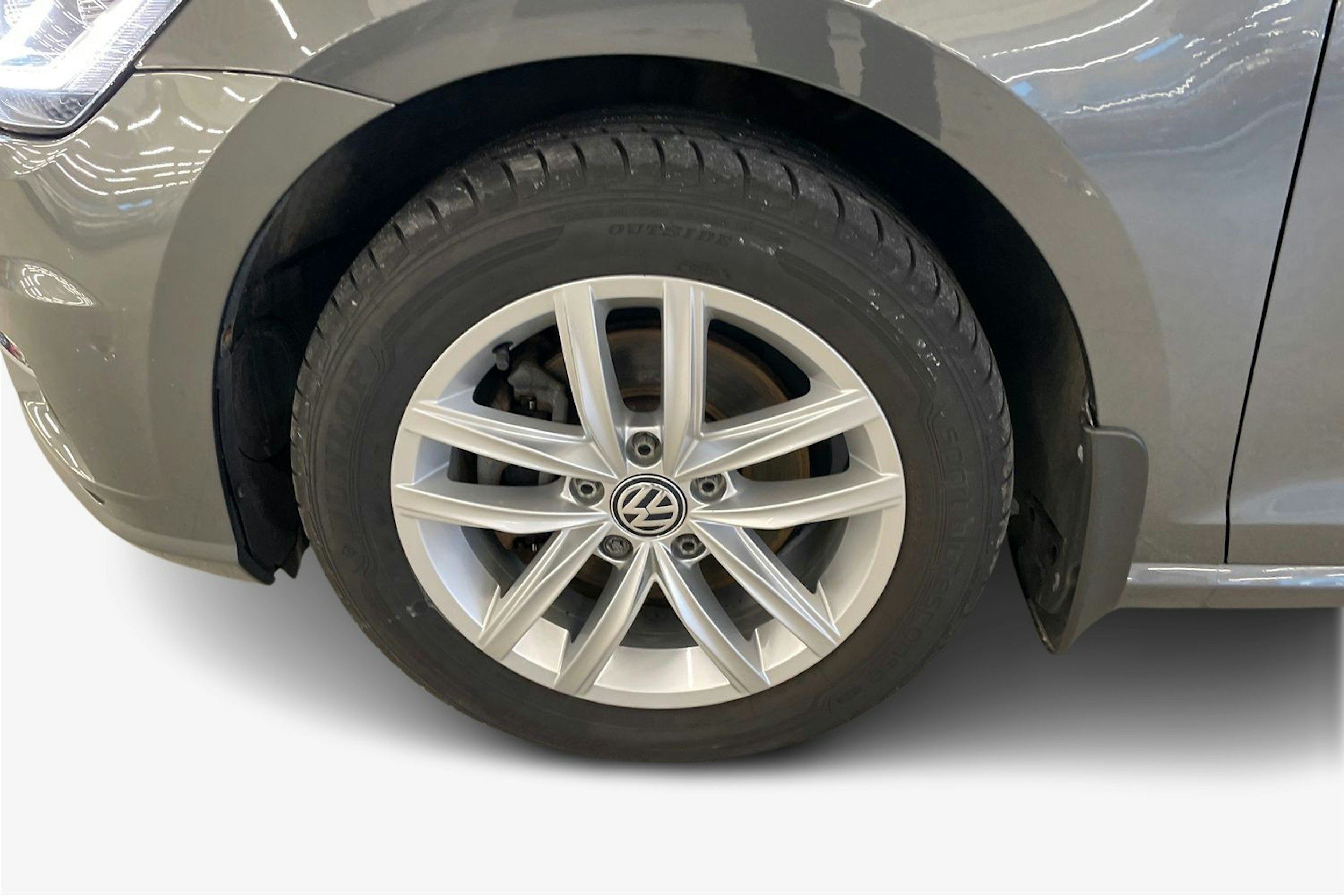 harmaa Volkswagen Golf 2018 kuva 11.