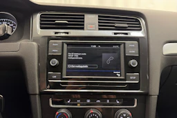 valkoinen Volkswagen Golf 2018 kuva 15.