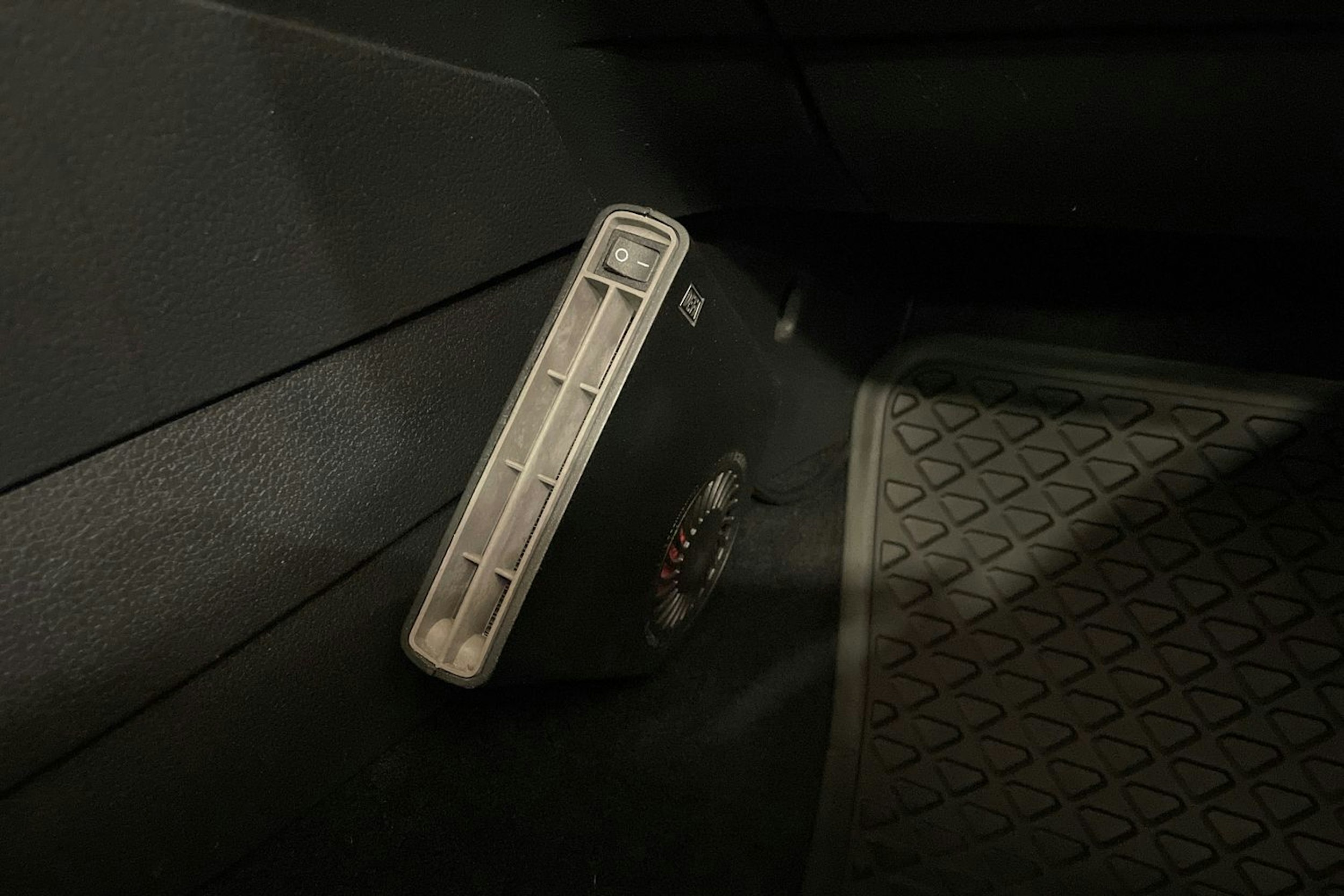 valkoinen Volkswagen Golf 2018 kuva 20.