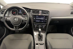 valkoinen Volkswagen Golf 2018 kuva 9.