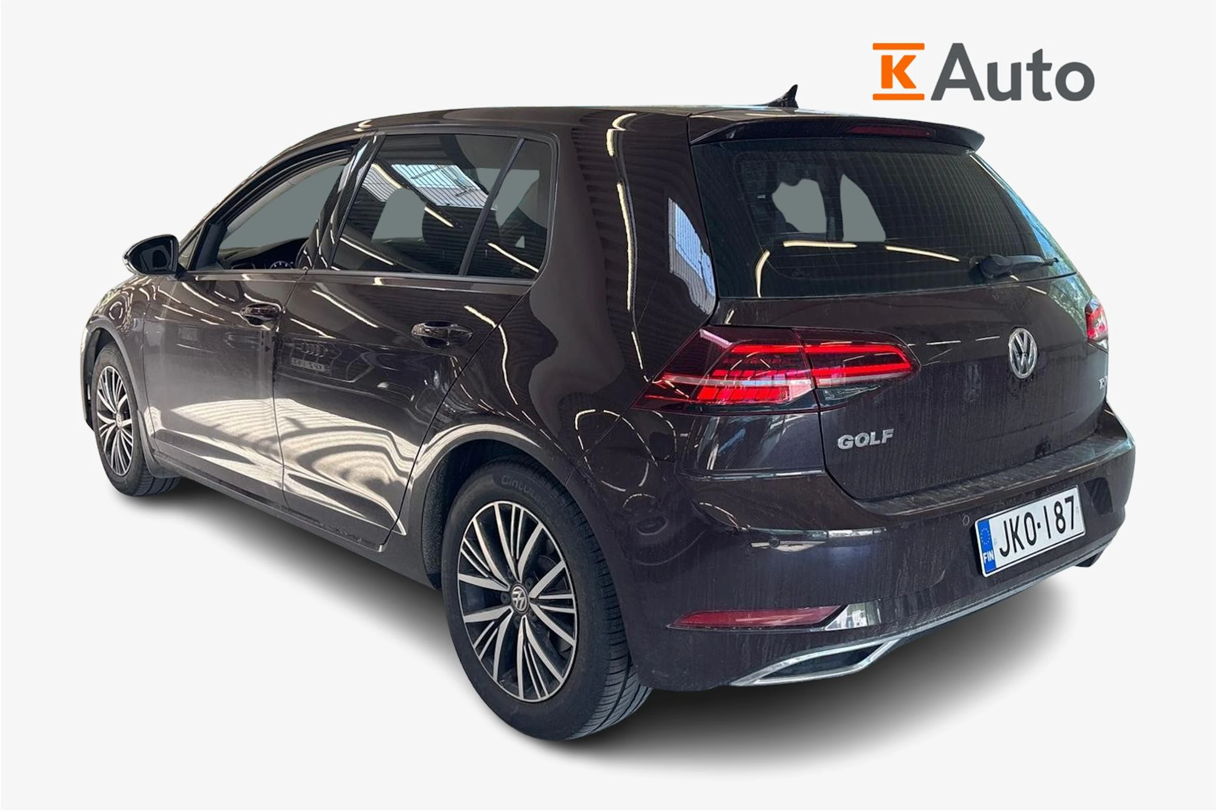 musta Volkswagen Golf 2018 kuva 2.