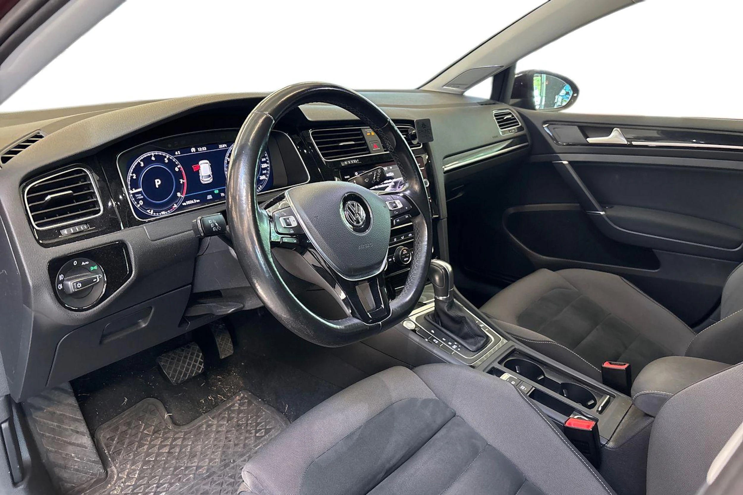 musta Volkswagen Golf 2018 kuva 3.