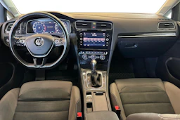 musta Volkswagen Golf 2018 kuva 7.
