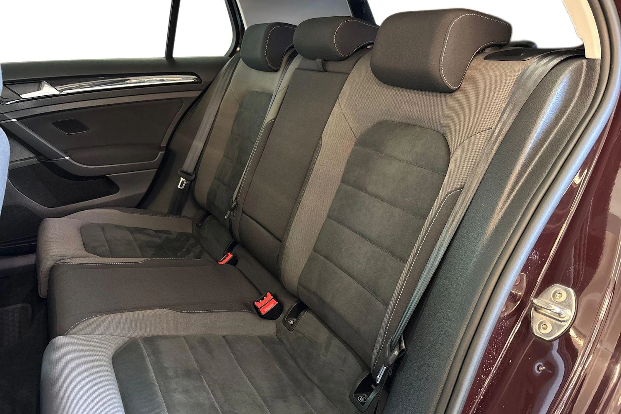 musta Volkswagen Golf 2018 kuva 8.