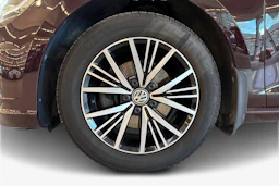 musta Volkswagen Golf 2018 kuva 9.
