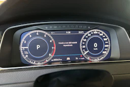 musta Volkswagen Golf 2018 kuva 13.