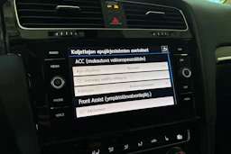 musta Volkswagen Golf 2018 kuva 18.