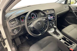 Valkoinen Volkswagen GOLF 2018 kuva 6.