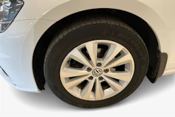 Valkoinen Volkswagen GOLF 2018 kuva 9.