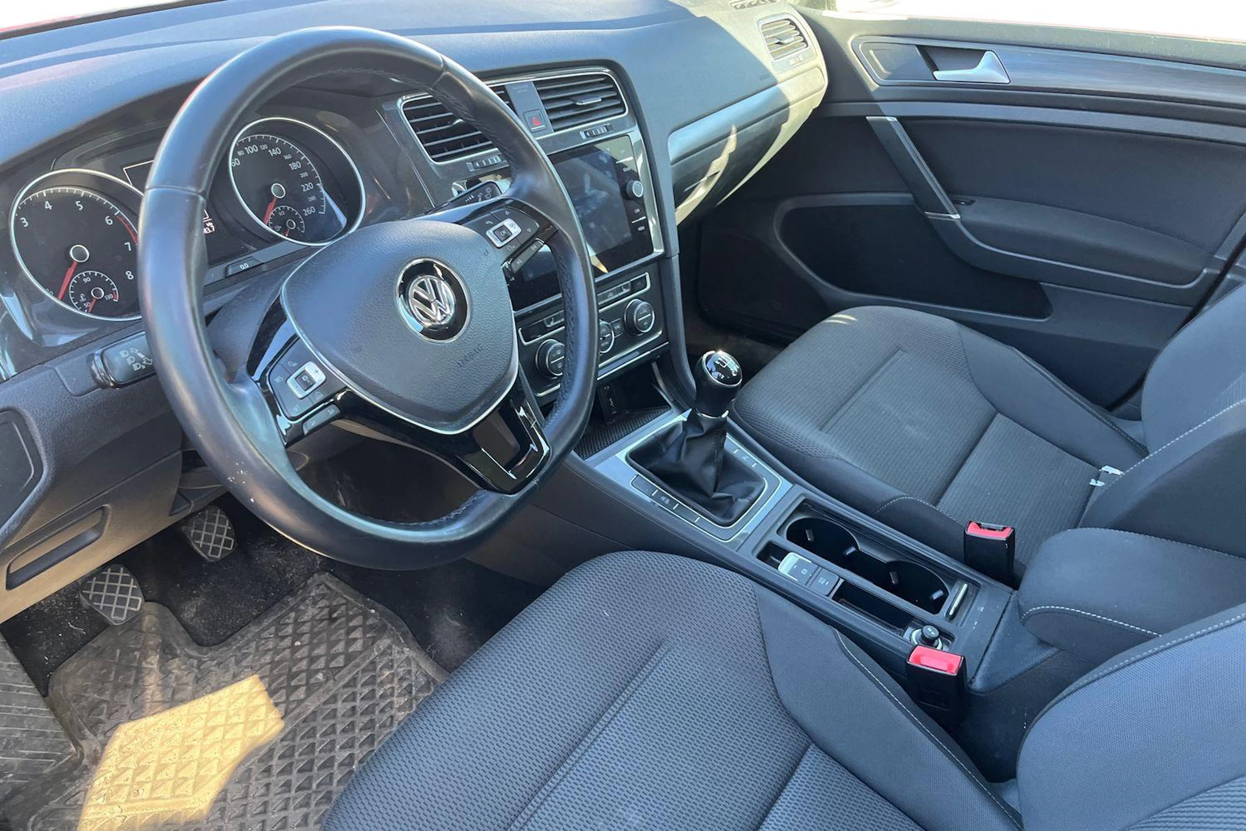 Harmaa Volkswagen GOLF 2018 kuva 3.