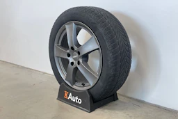 punainen Volkswagen Golf 2018 kuva 13.
