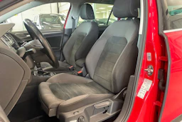 punainen Volkswagen Golf 2018 kuva 15.