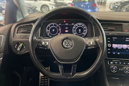 punainen Volkswagen Golf 2018 kuva 16.
