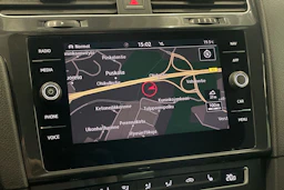 punainen Volkswagen Golf 2018 kuva 23.