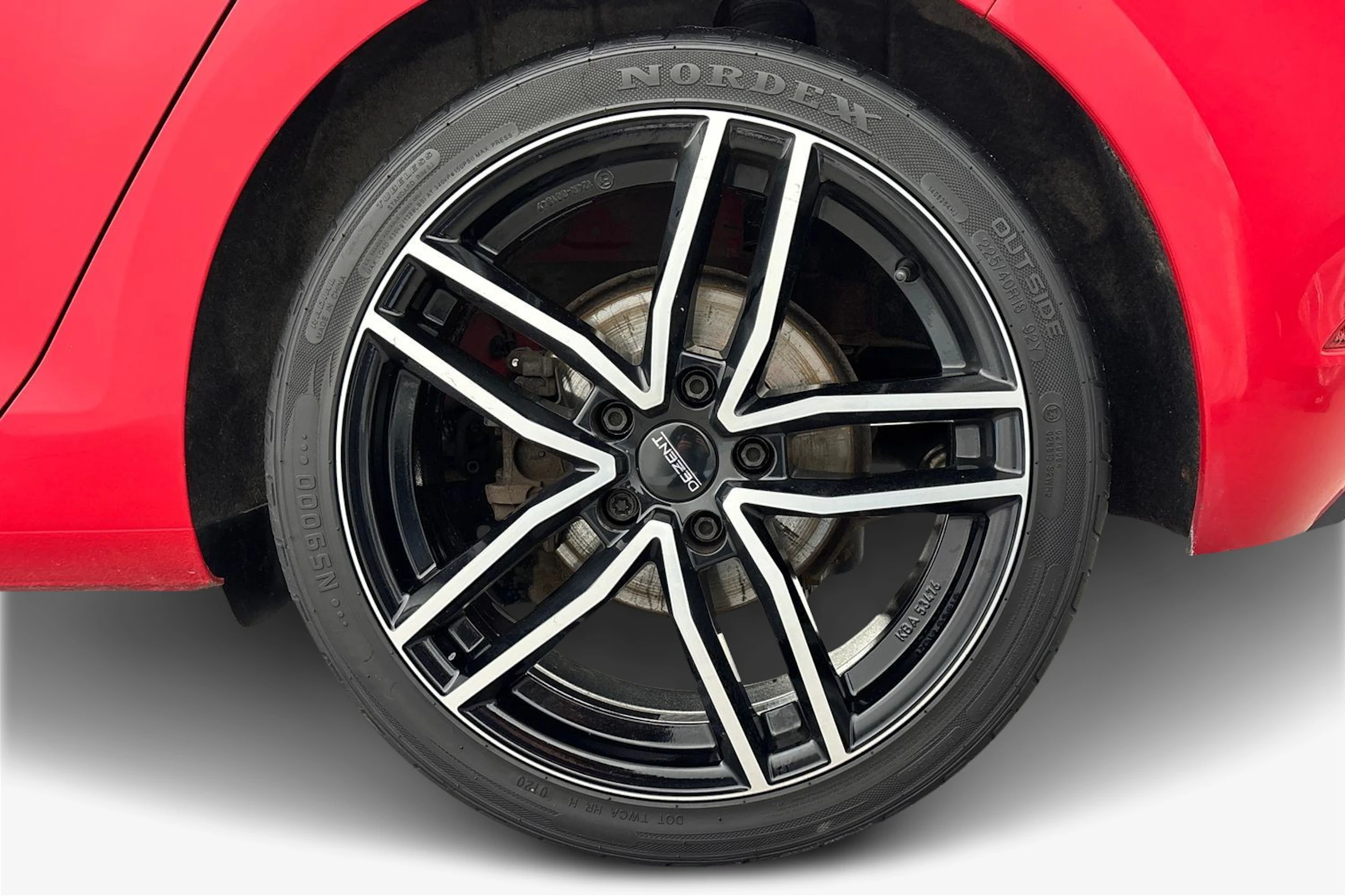 punainen Volkswagen Golf 2018 kuva 9.