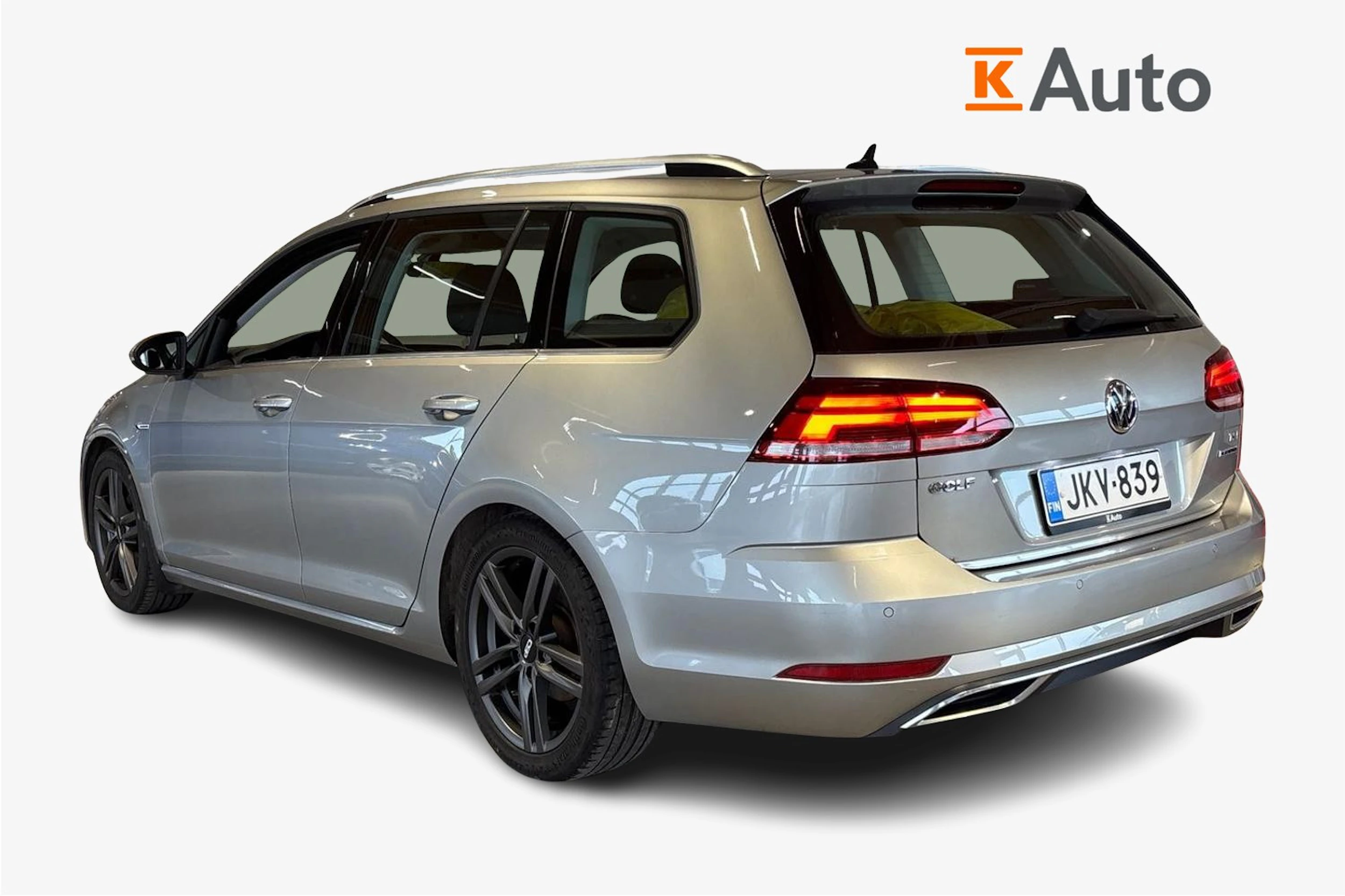 harmaa Volkswagen Golf 2018 kuva 2.