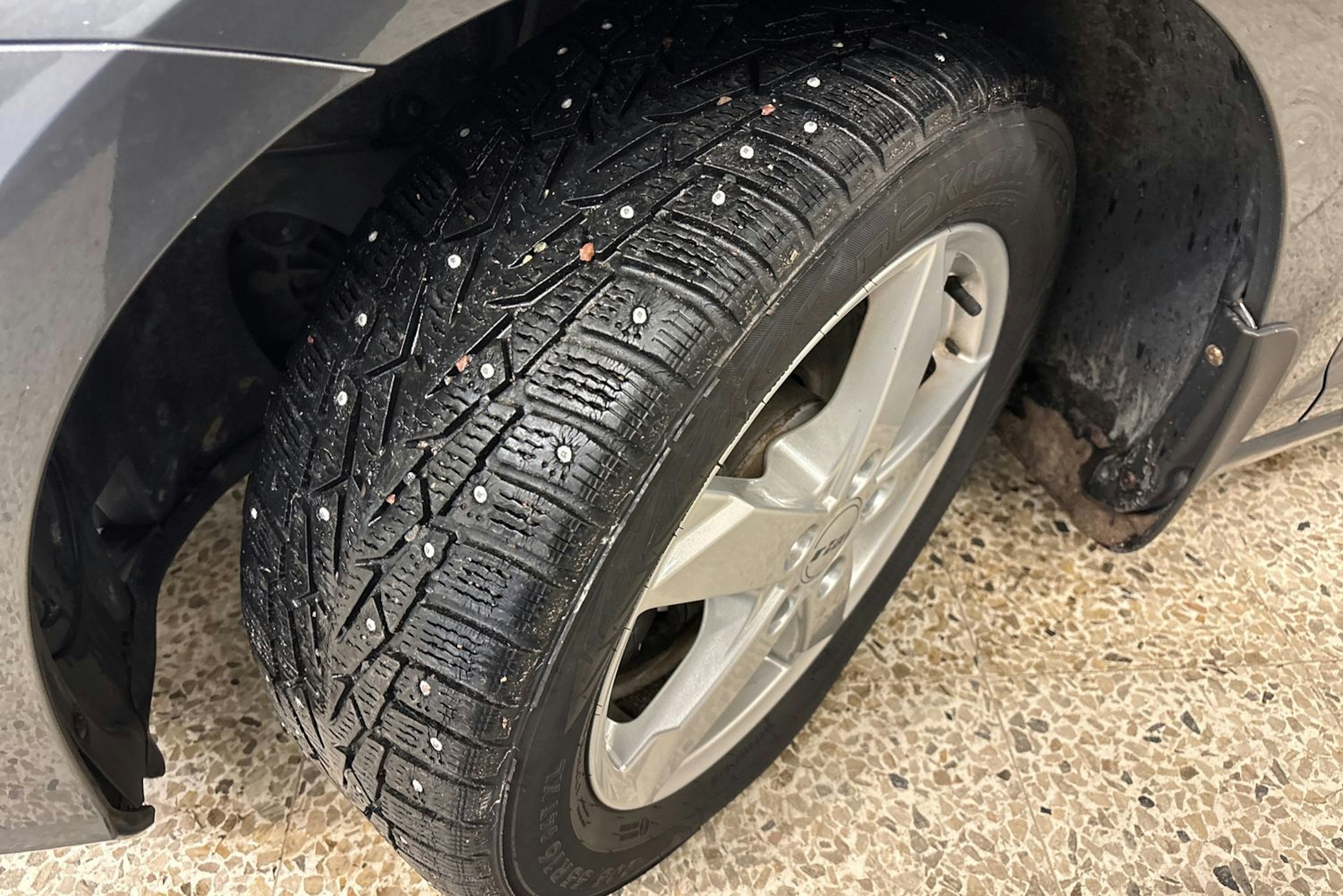 harmaa Volkswagen Golf 2019 kuva 13.