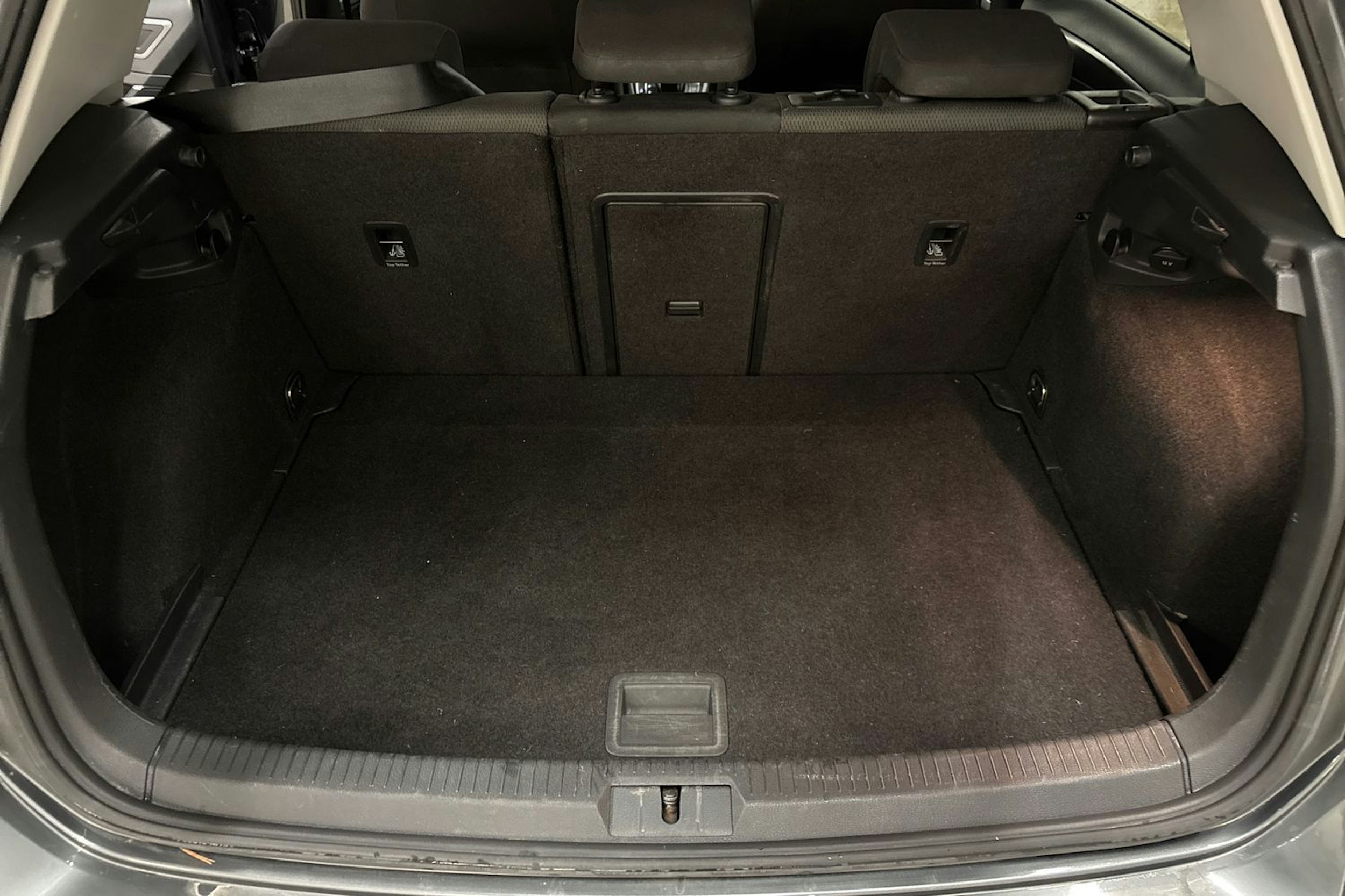 harmaa Volkswagen Golf 2019 kuva 15.