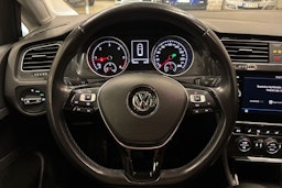 harmaa Volkswagen Golf 2019 kuva 17.