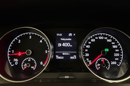 harmaa Volkswagen Golf 2019 kuva 18.