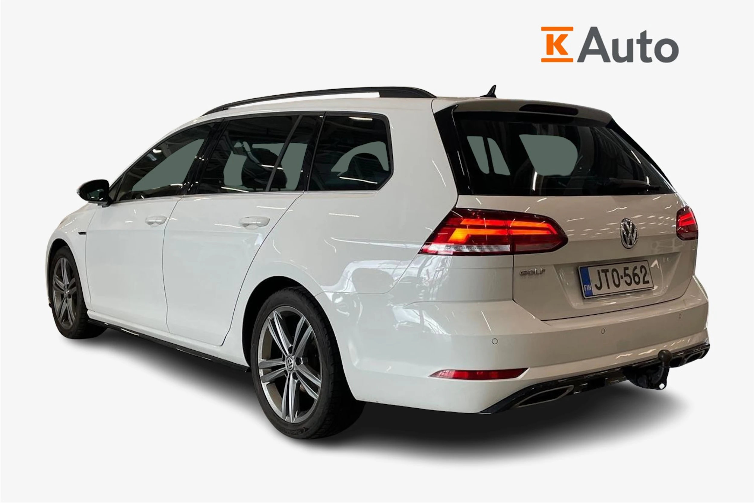 valkoinen Volkswagen Golf 2018 kuva 2.