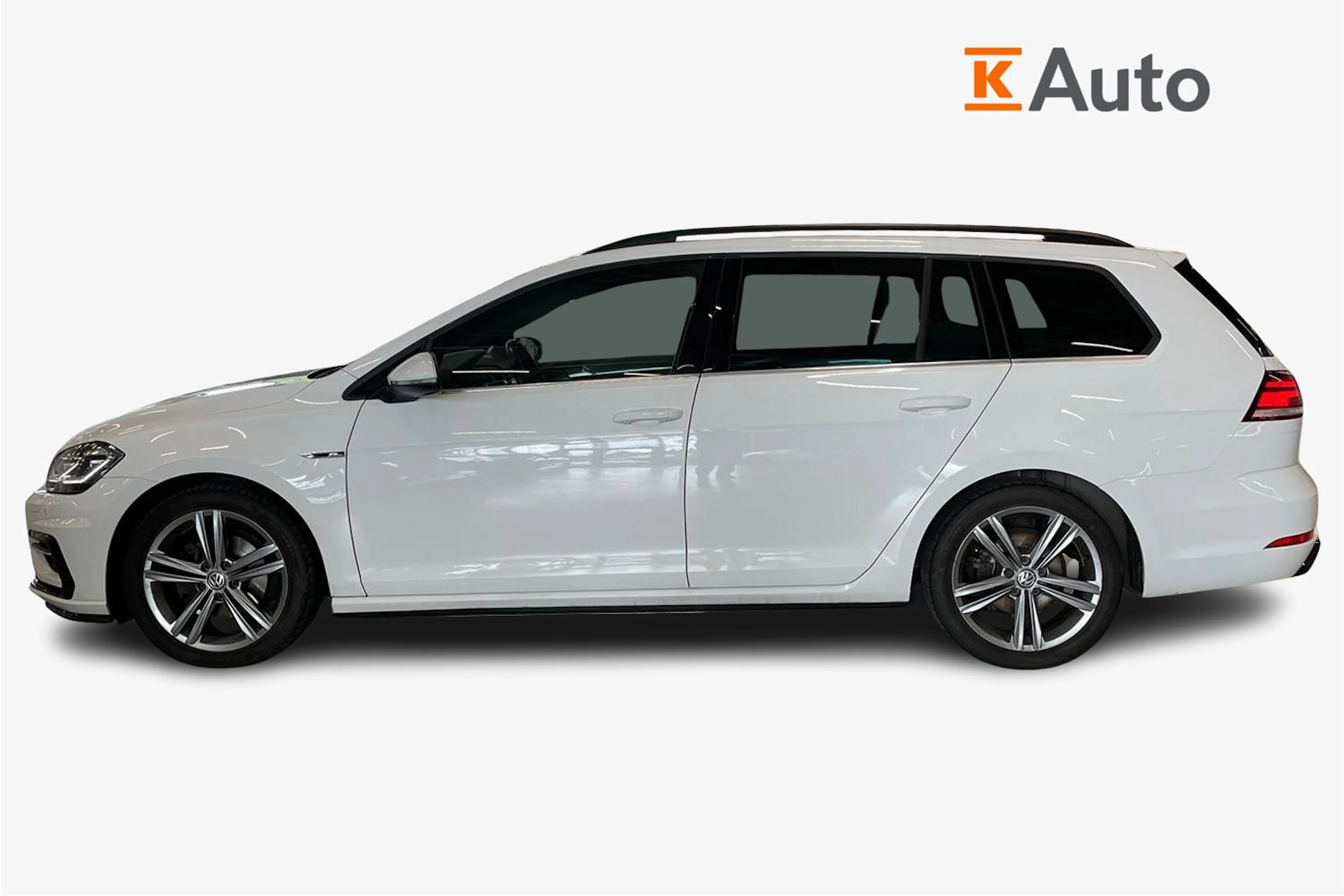valkoinen Volkswagen Golf 2018 kuva 5.