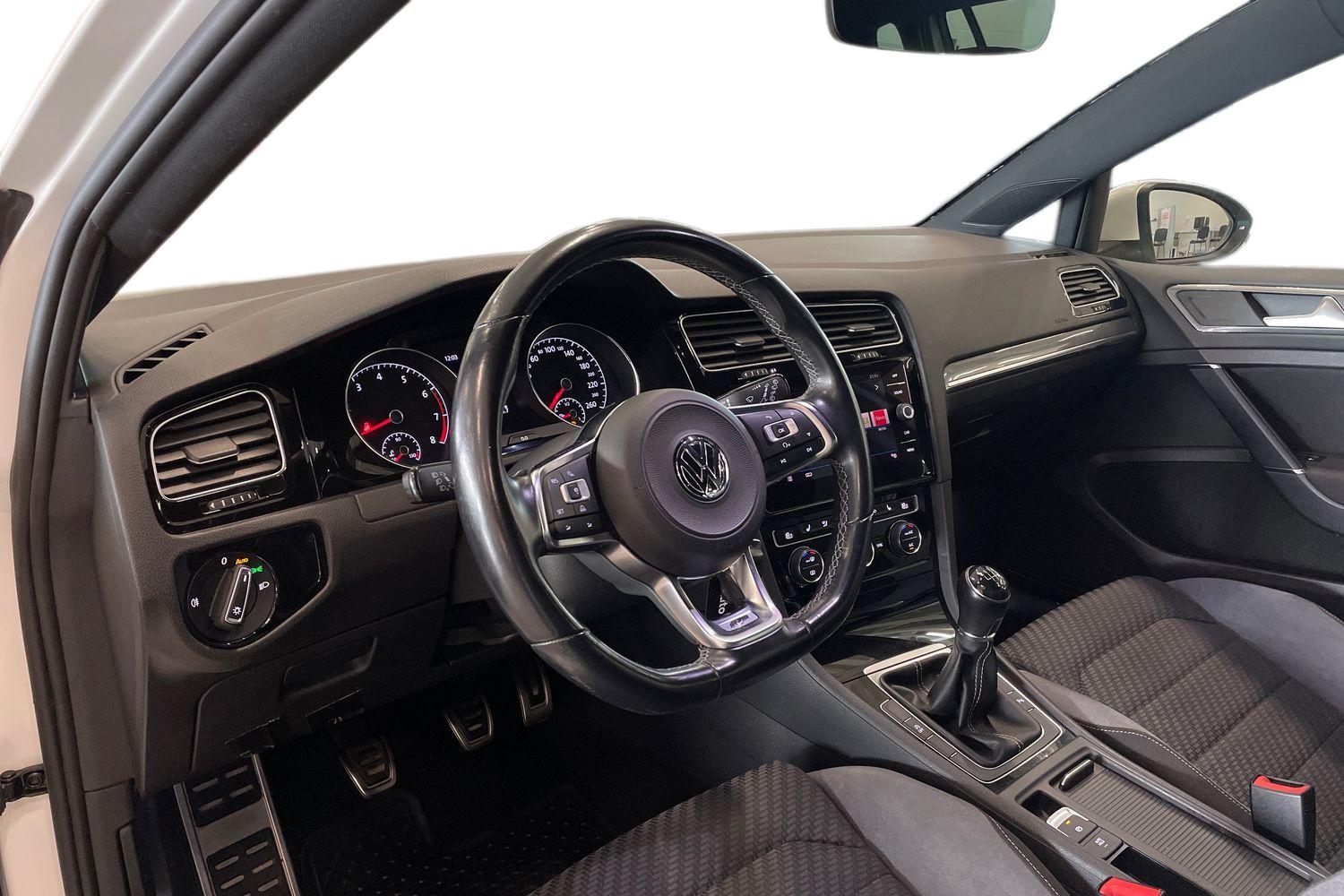 Volkswagen Golf 2018, photo 6/30