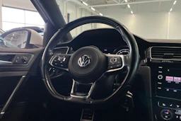valkoinen Volkswagen Golf 2018 kuva 12.
