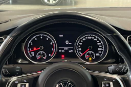 valkoinen Volkswagen Golf 2018 kuva 13.