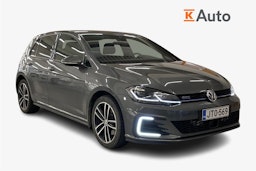 harmaa Volkswagen Golf 2018 kuva 1.