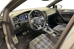 harmaa Volkswagen Golf 2018 kuva 3.