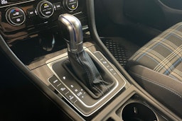 harmaa Volkswagen Golf 2018 kuva 20.