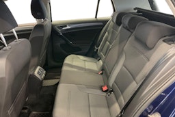 Sininen Volkswagen GOLF 2018 kuva 10.
