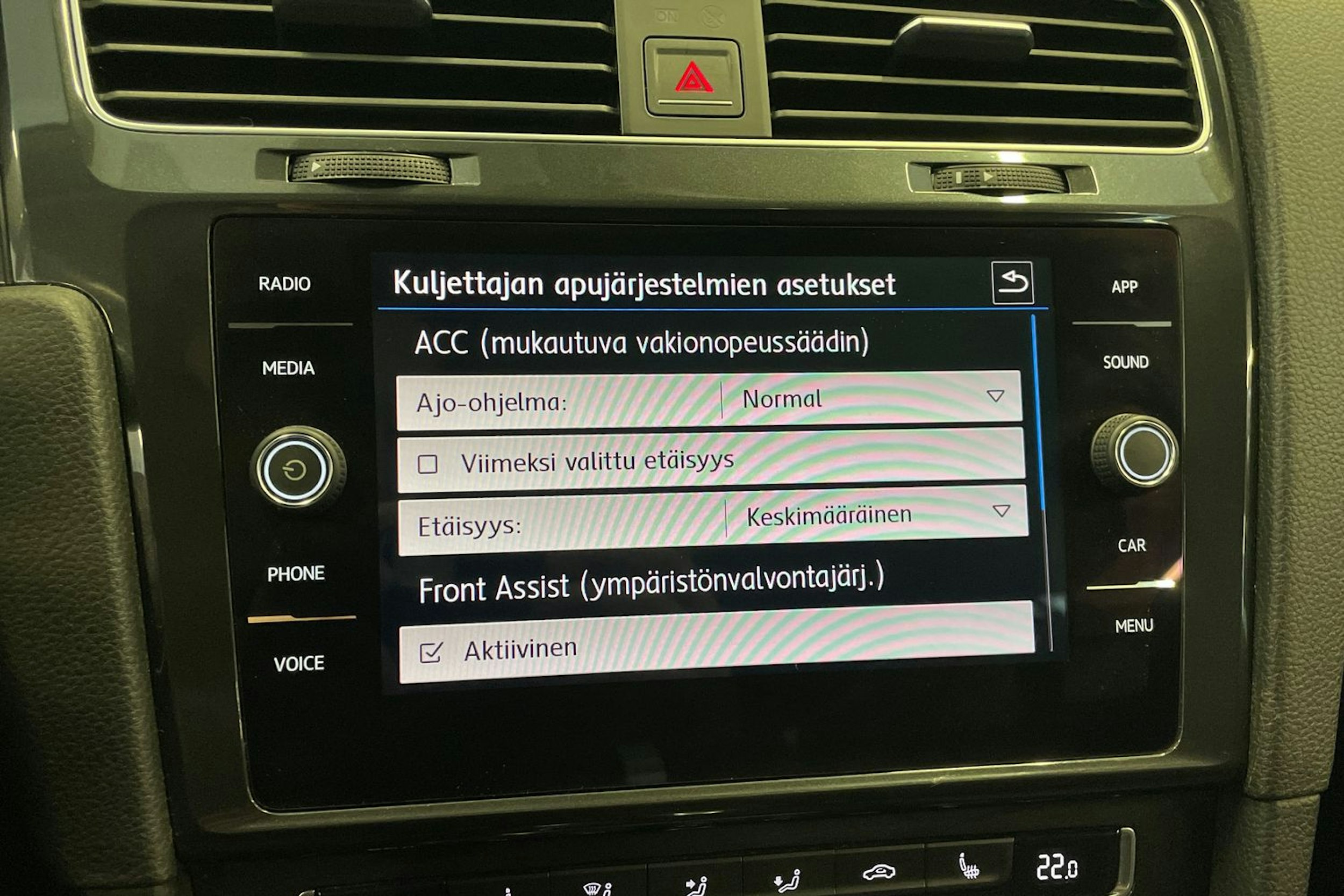 Sininen Volkswagen GOLF 2018 kuva 18.