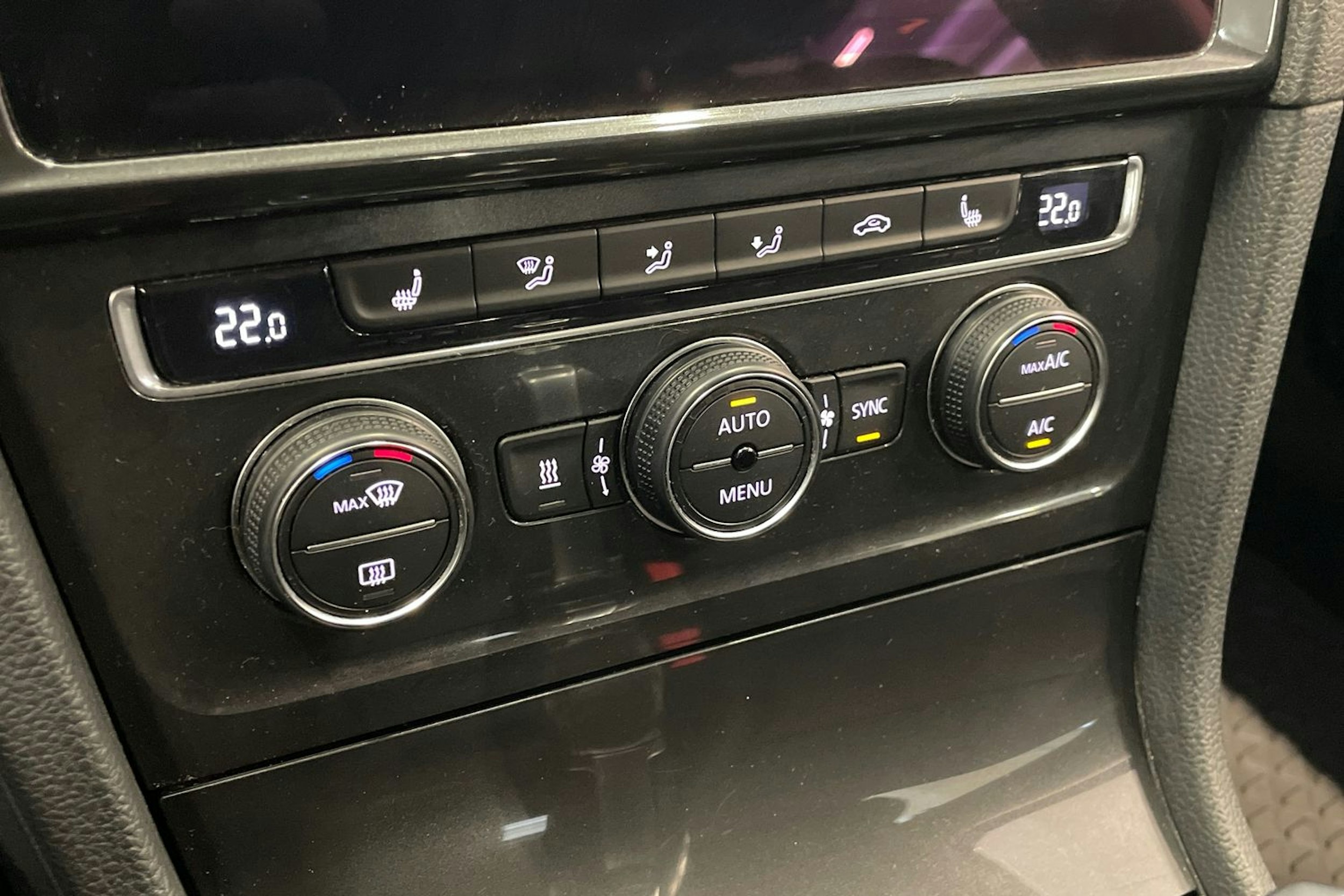 Sininen Volkswagen GOLF 2018 kuva 22.