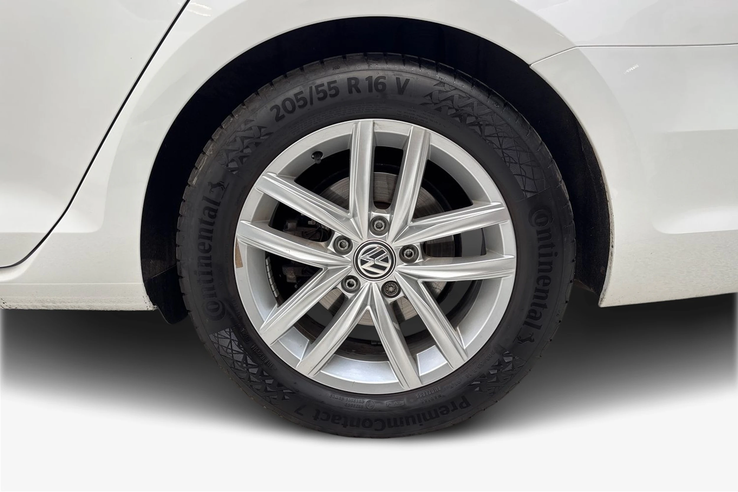 valkoinen Volkswagen Golf 2018 kuva 9.