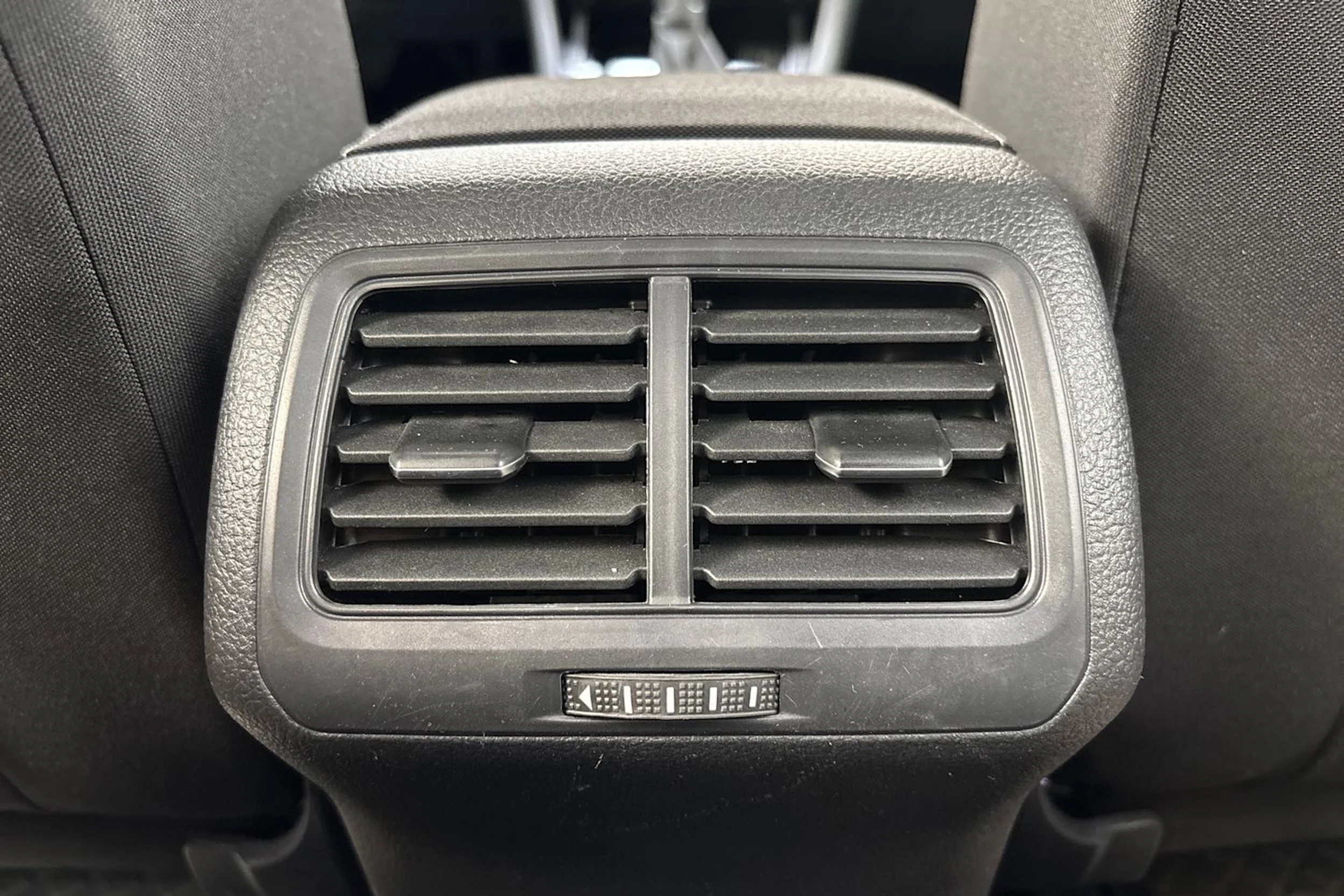 valkoinen Volkswagen Golf 2018 kuva 14.