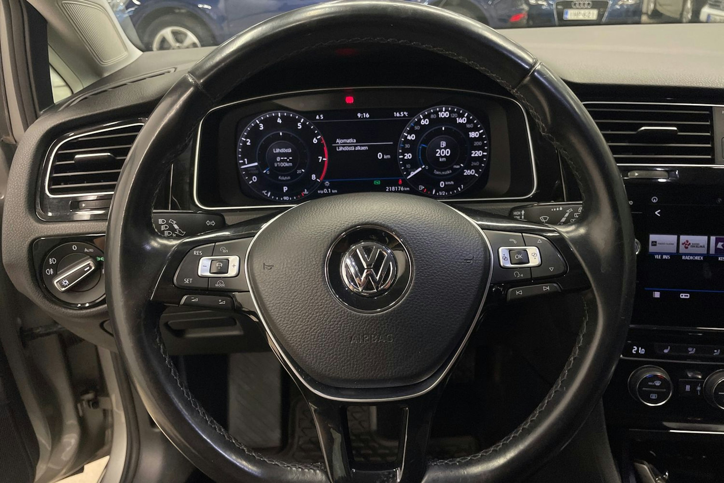 Harmaa Volkswagen GOLF 2018 kuva 17.