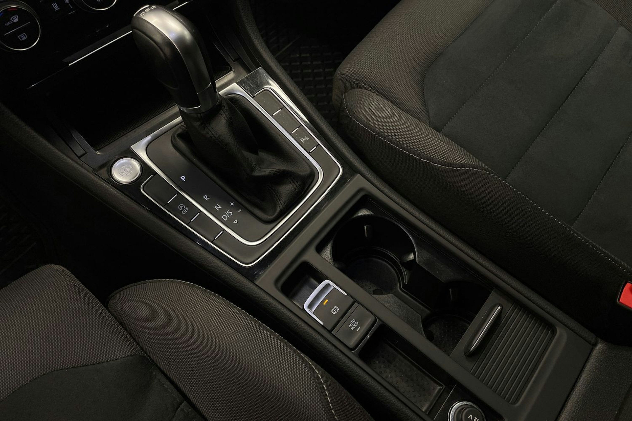 Harmaa Volkswagen GOLF 2018 kuva 20.