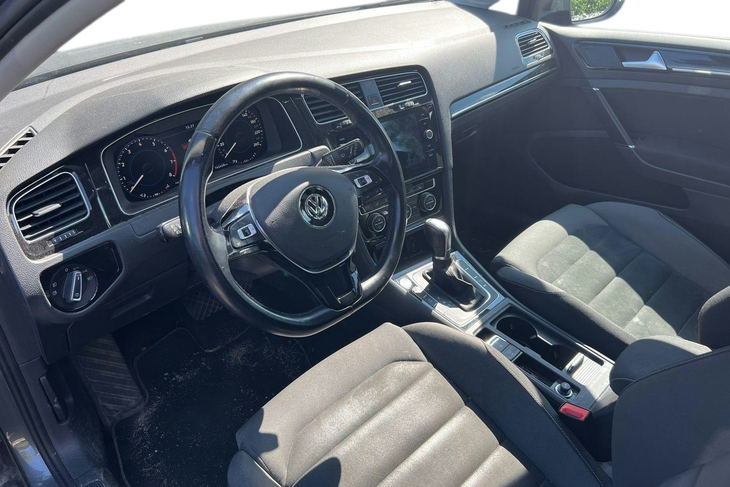 harmaa Volkswagen Golf 2018 kuva 3.