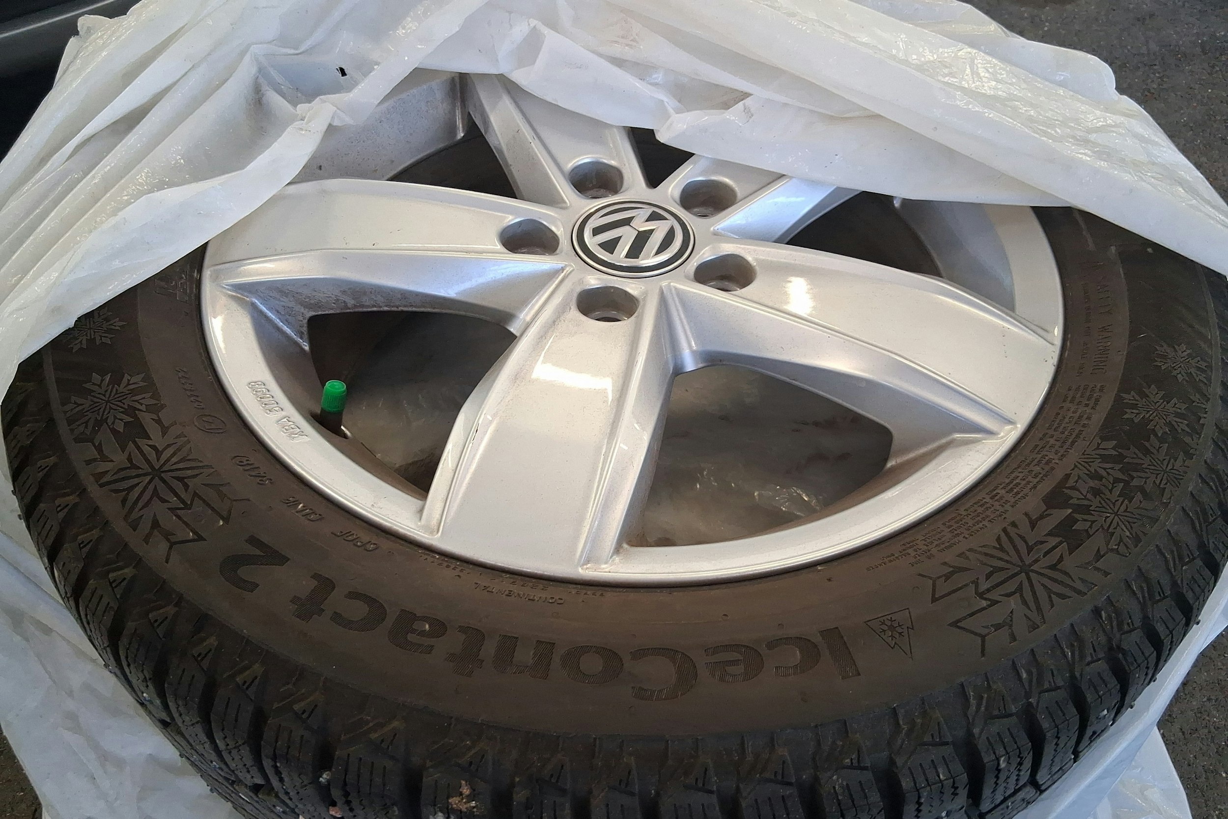 punainen Volkswagen Golf 2018 kuva 14.