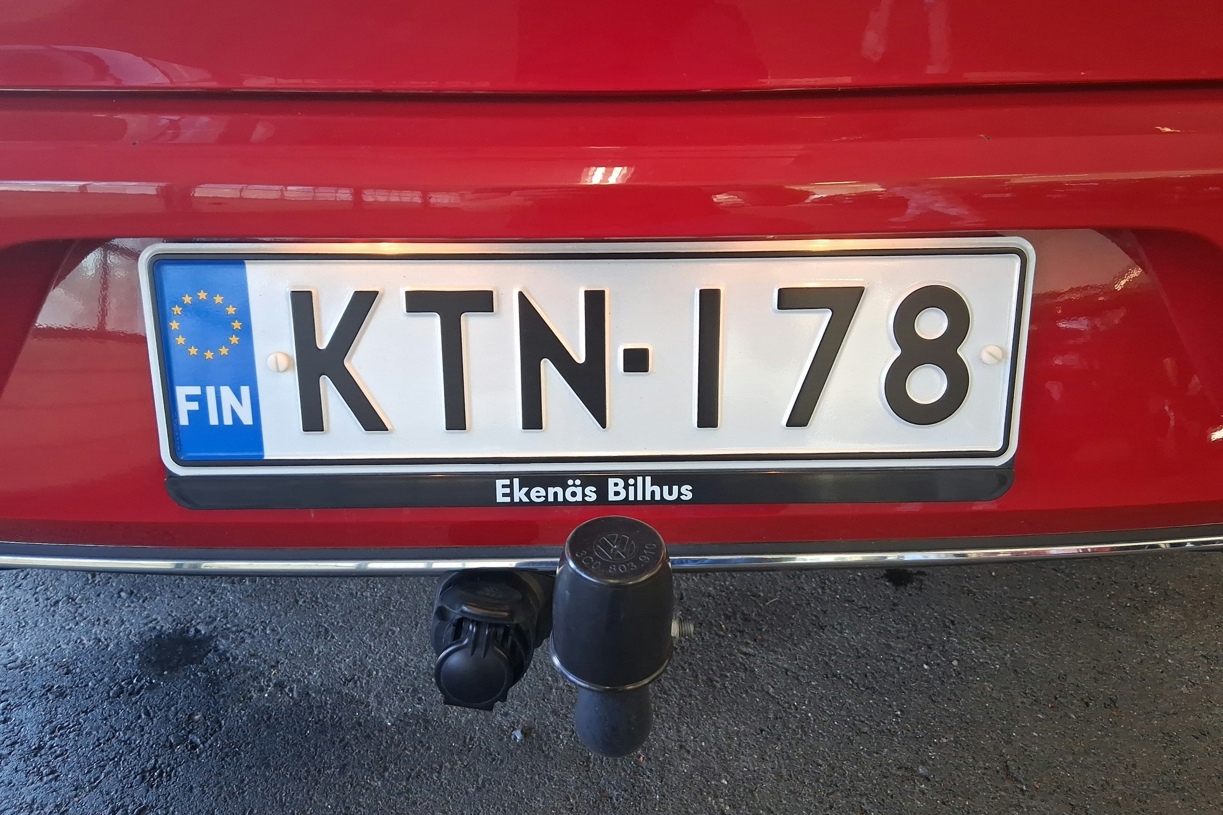 punainen Volkswagen Golf 2018 kuva 16.