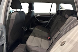 valkoinen Volkswagen Golf 2019 kuva 8.