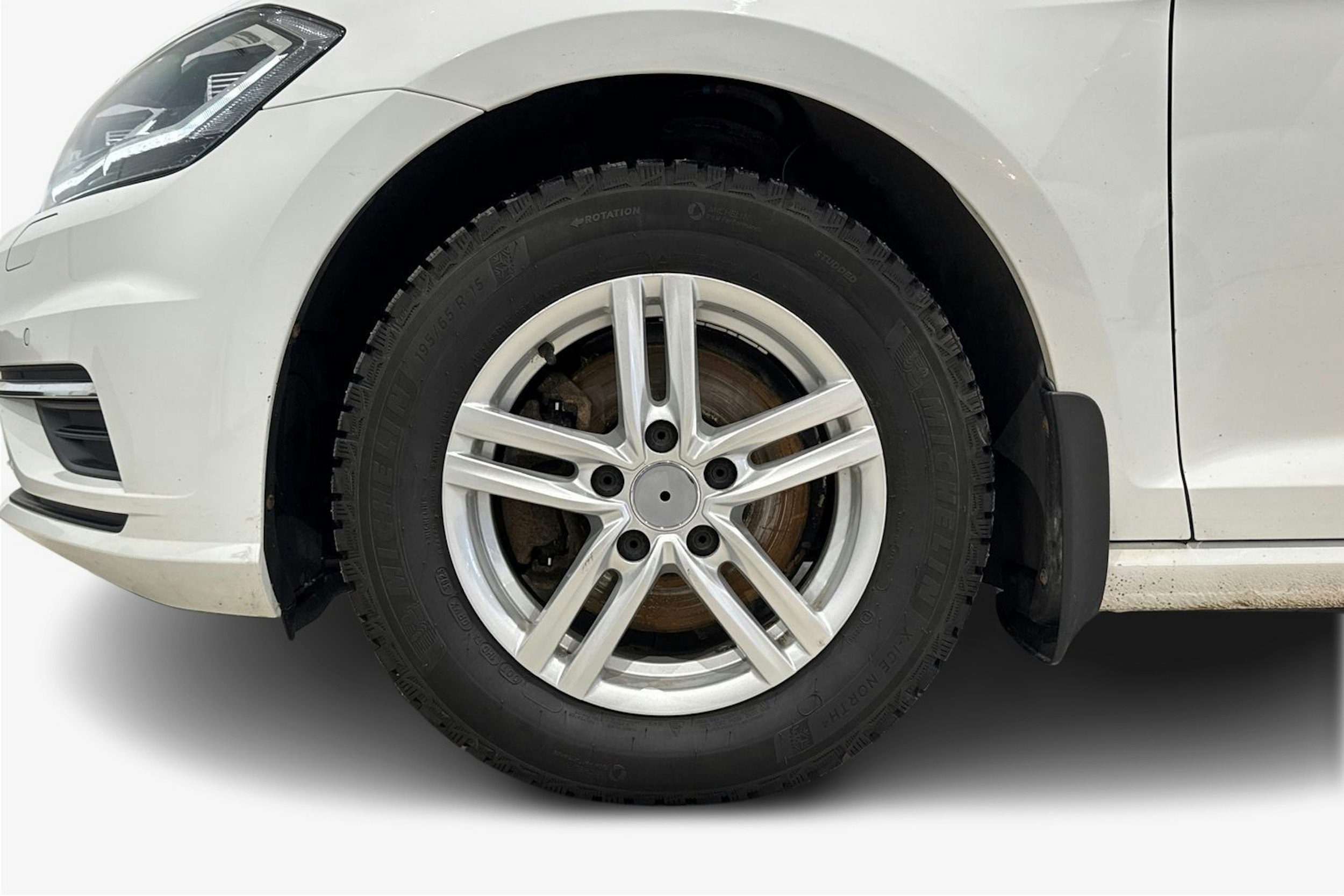 valkoinen Volkswagen Golf 2019 kuva 9.