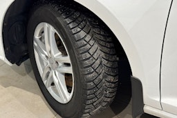 valkoinen Volkswagen Golf 2019 kuva 10.