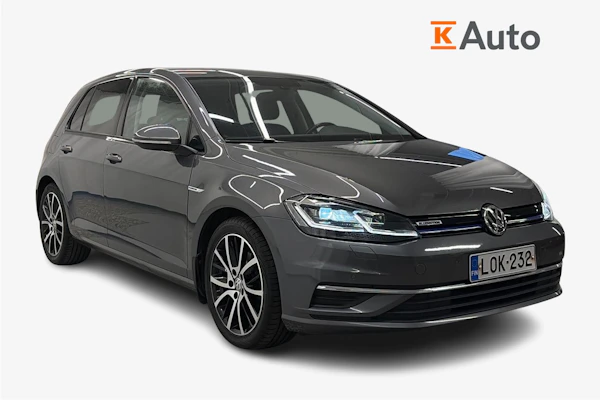 Volkswagen GOLF Comfortline 1,5 TSI EVO0 BLUEMOTION DSG-aut. Football Edition