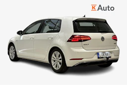 valkoinen Volkswagen Golf 2018 kuva 3.