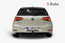 valkoinen Volkswagen Golf 2018 kuva 4.