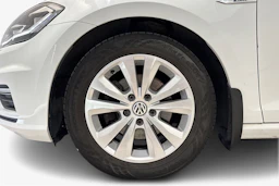 valkoinen Volkswagen Golf 2018 kuva 12.
